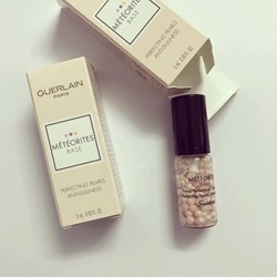 KEM LÓT NGỌC TRAI GUERLAIN MÉTÉORITES BASE PERFECTING PEARL ANTI DULLNESS 5ml | Da mặt