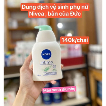 Dung dịch vệ sinh Nivea màu xanh | Body