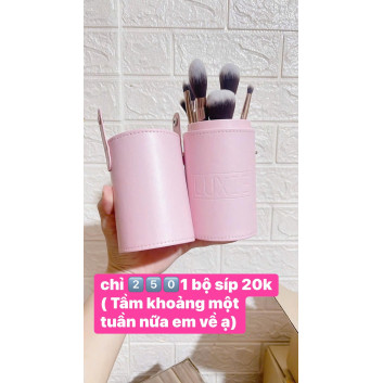Bộ cọ trang điểm Luxie | Kẻ mắt