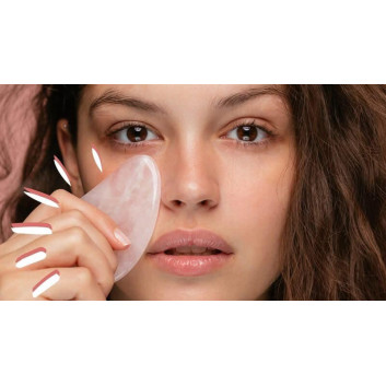  Gua Sha đá thạch anh hồng tự nhiên Ebelin (kèm túi đựng) | Da mặt